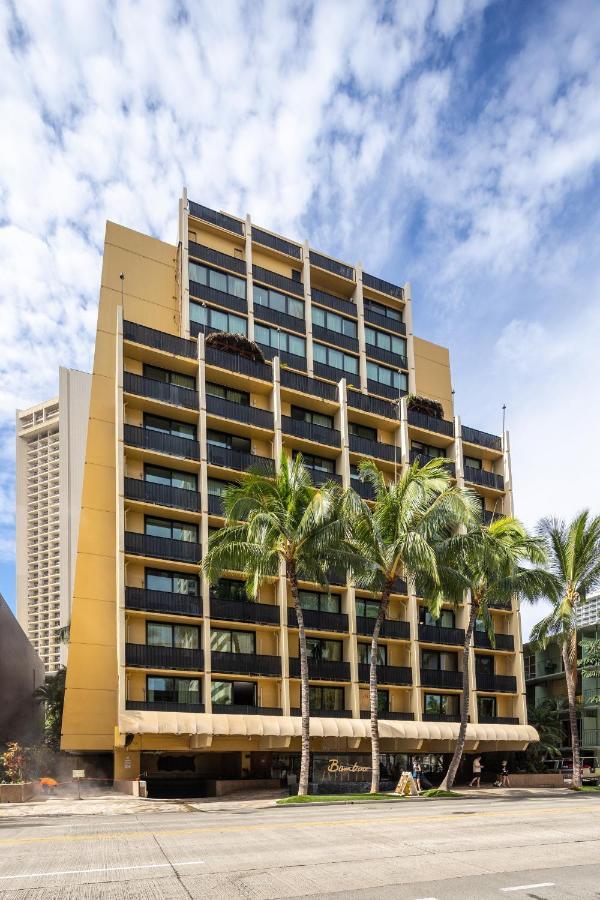Gorgeous One Bedroom Bamboo Blocks From The Beach Honolulu Kültér fotó